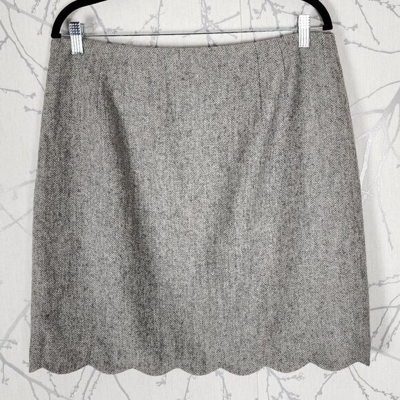 Talbots Gray Herringbone 48% Wool Blend Scalloped Pencil Skirt - Picture 2 of 4